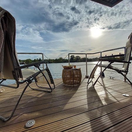 Lemuria Houseboat - Plywajacy Domek Na Wodzie Wroclaw Exterior photo