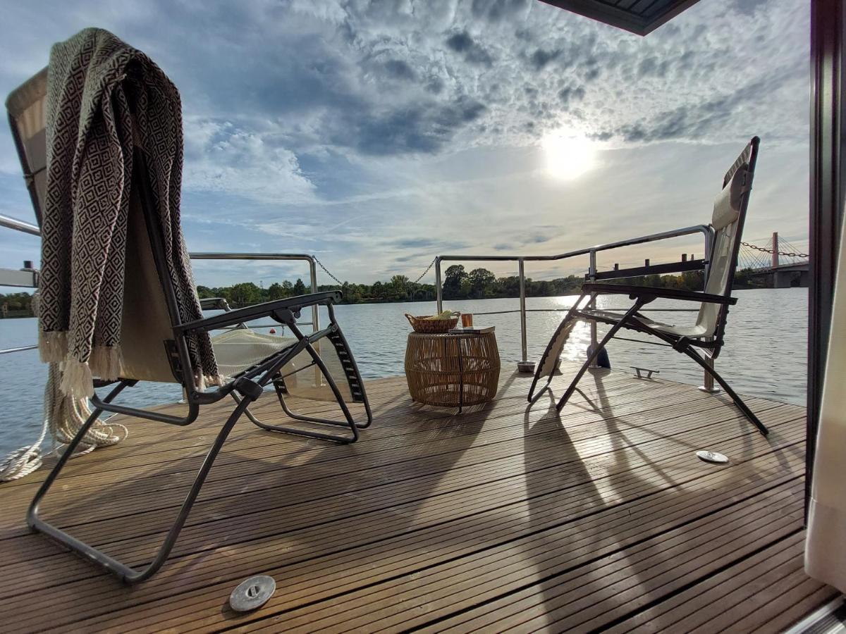 Lemuria Houseboat - Plywajacy Domek Na Wodzie Wroclaw Exterior photo